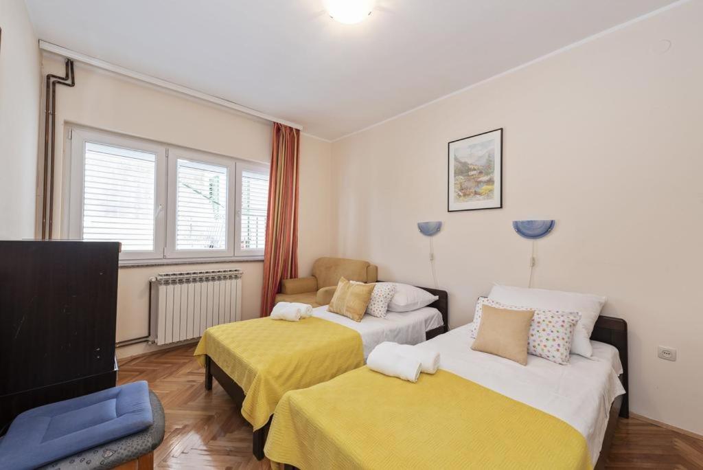 Apartments Tara, Sibenik - Mandalina Екстер'єр фото
